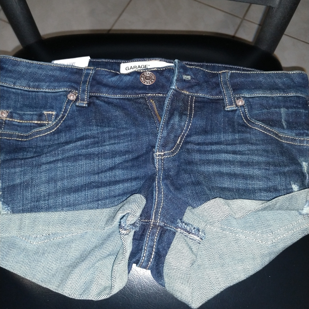 Nwt Womens Flirty Denim Shorts Garage Brand New Sz 01